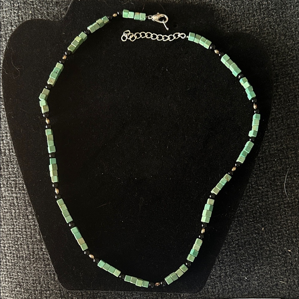 Elegant Green Beaded Necklace